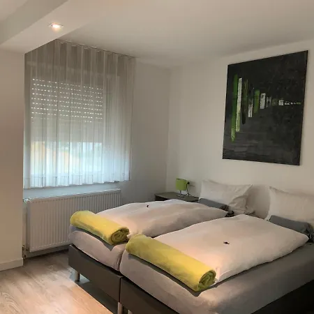 Hegemann Garni 호텔 *